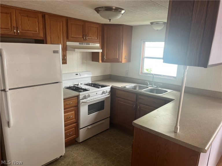1246 Pasadena Boulevard, North Canton, OH - Photo 3
