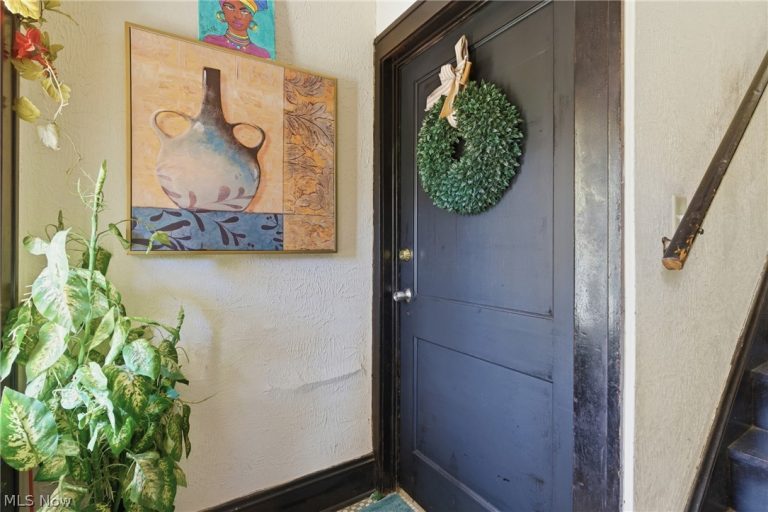 3333 Desota Avenue, Cleveland Heights, OH - Photo 8