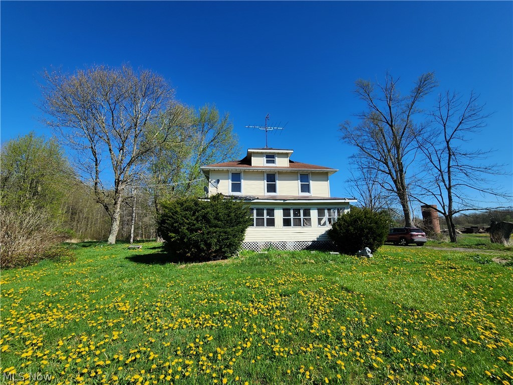 3174 Kinsman Road, North Bloomfield, OH
