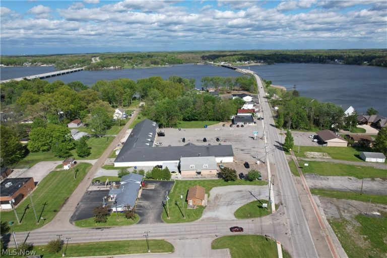 Mahoning Avenue, Lake Milton, OH - Photo 3