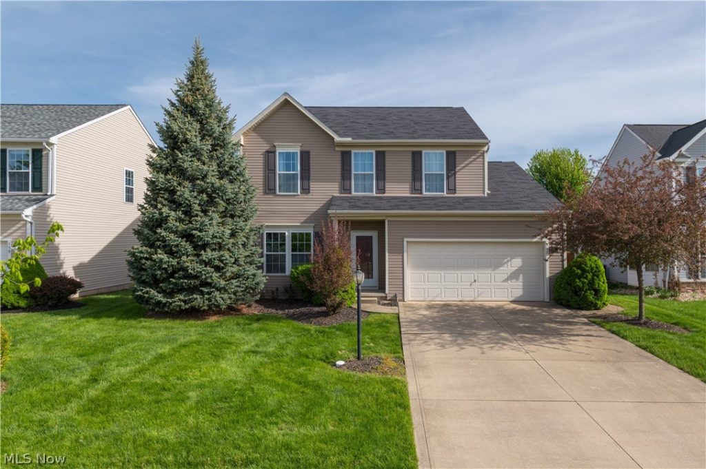 157 Stone Ridge Way, Berea, OH