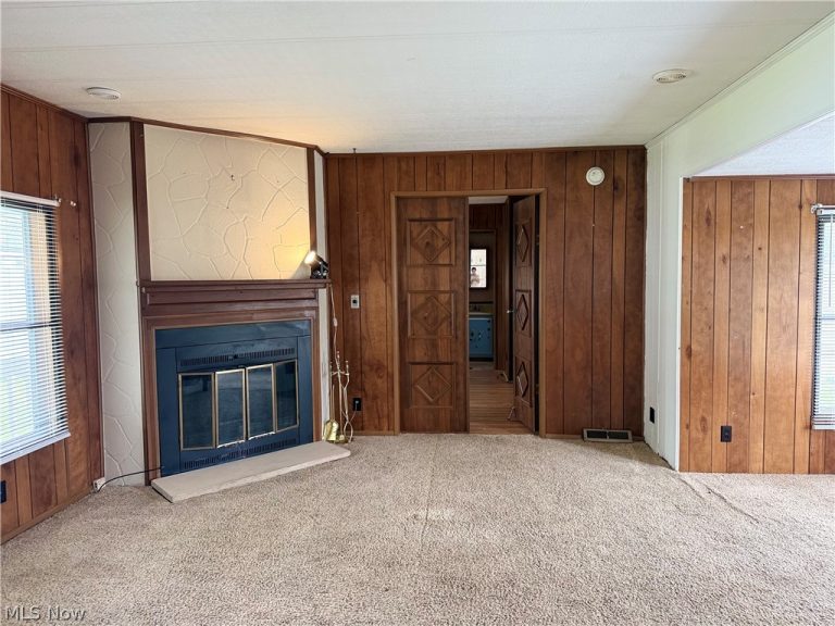 200 Driftwood Drive, New Philadelphia, OH - Photo 4