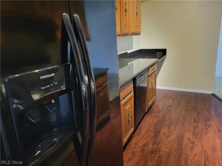 1305 Lake Wilmer Drive #303A, Sandusky, OH - Photo 3