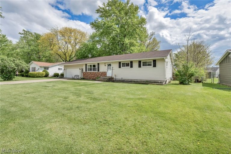 1141 Novak Road, Grafton, OH - Photo 4