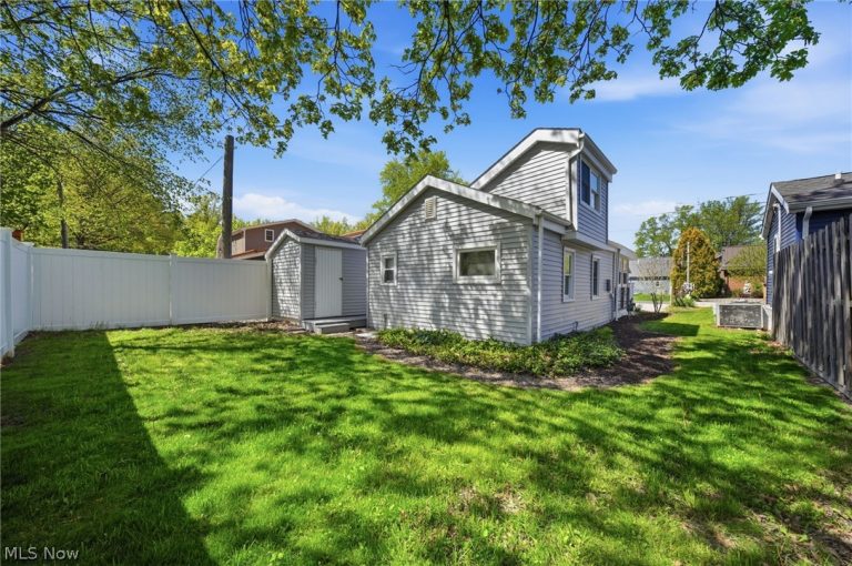 5825 Lake Road, Ashtabula, OH - Photo 4