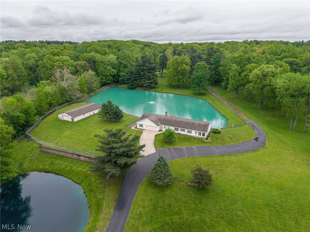 9541 Bedford Road, Macedonia, OH