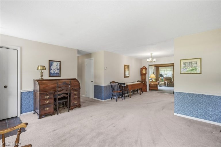 5108 Evergreen Drive, North Olmsted, OH - Photo 6