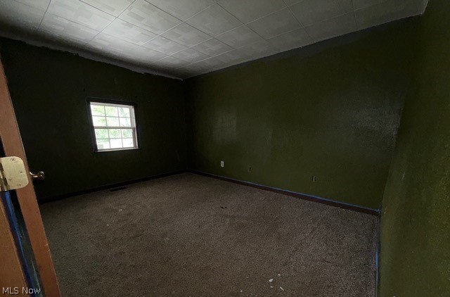 484 Haessler Avenue, Zanesville, OH - Photo 6
