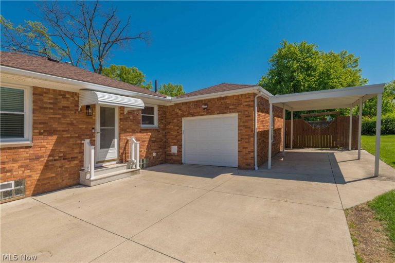 3209 Tressa Avenue, Lorain, OH - Photo 4