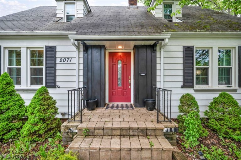 2071 Lakeview Avenue, Rocky River, OH - Photo 3