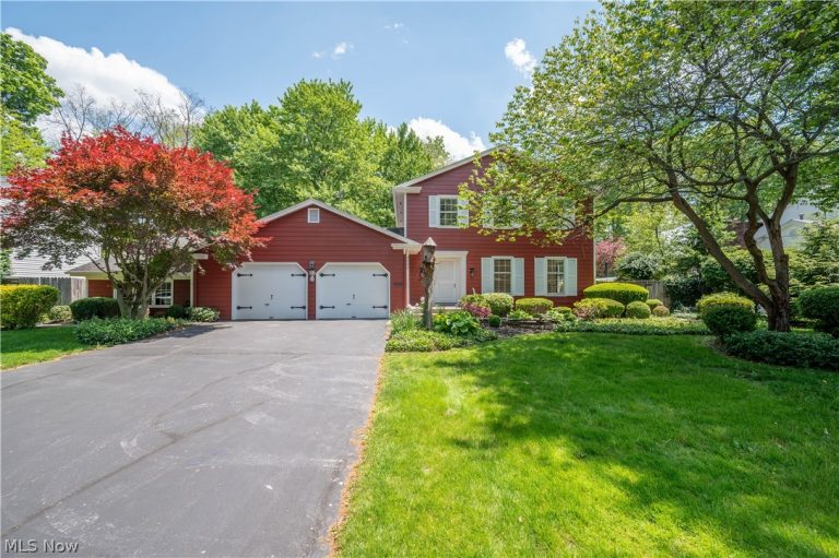 8045 Deerpath Drive, Youngstown, OH, 44512