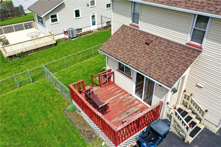 211 Wilson Avenue, Girard, OH - Photo 6