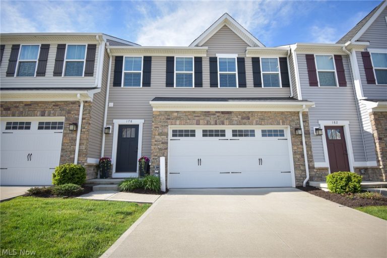 178 Topsail Drive, Medina, OH, 44256