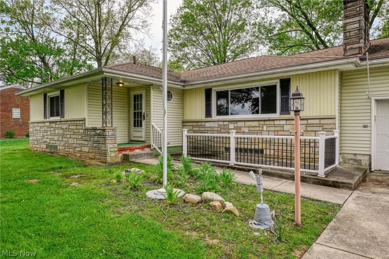 5638 Bonnie Lou Drive, New Franklin, OH - Photo 3