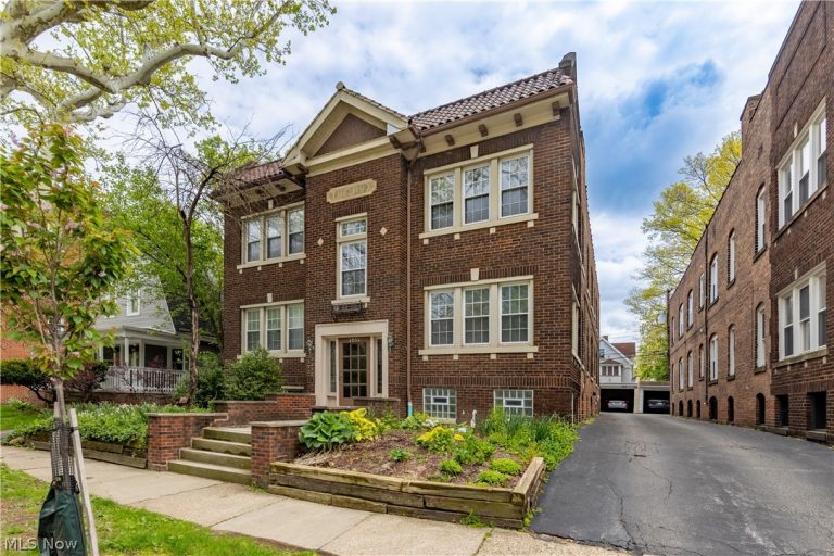 2634 Mayfield Road #4, Cleveland Heights, OH - Photo 2