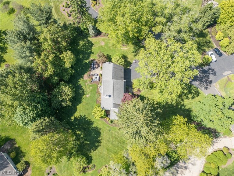 2810 Brentwood Close Street, Canton, OH - Photo 3