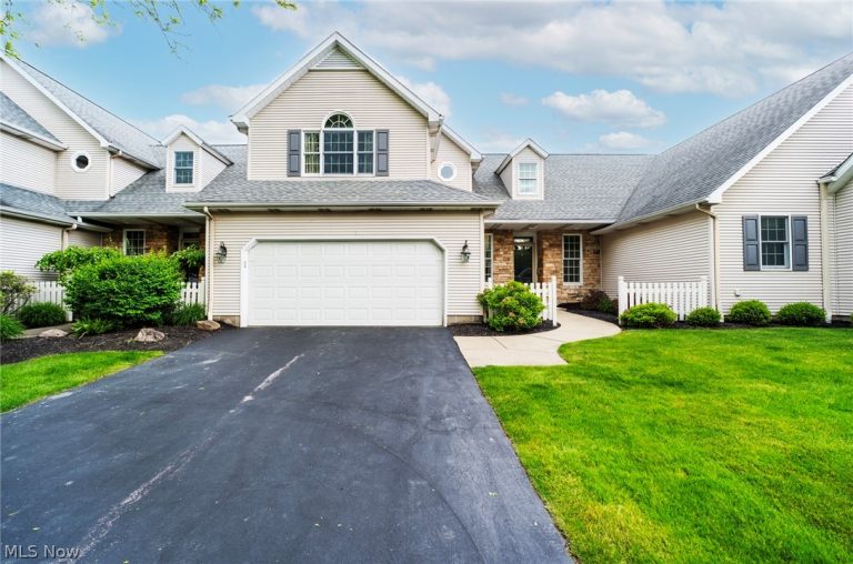 22 Fieldstone, Poland, OH, 44514