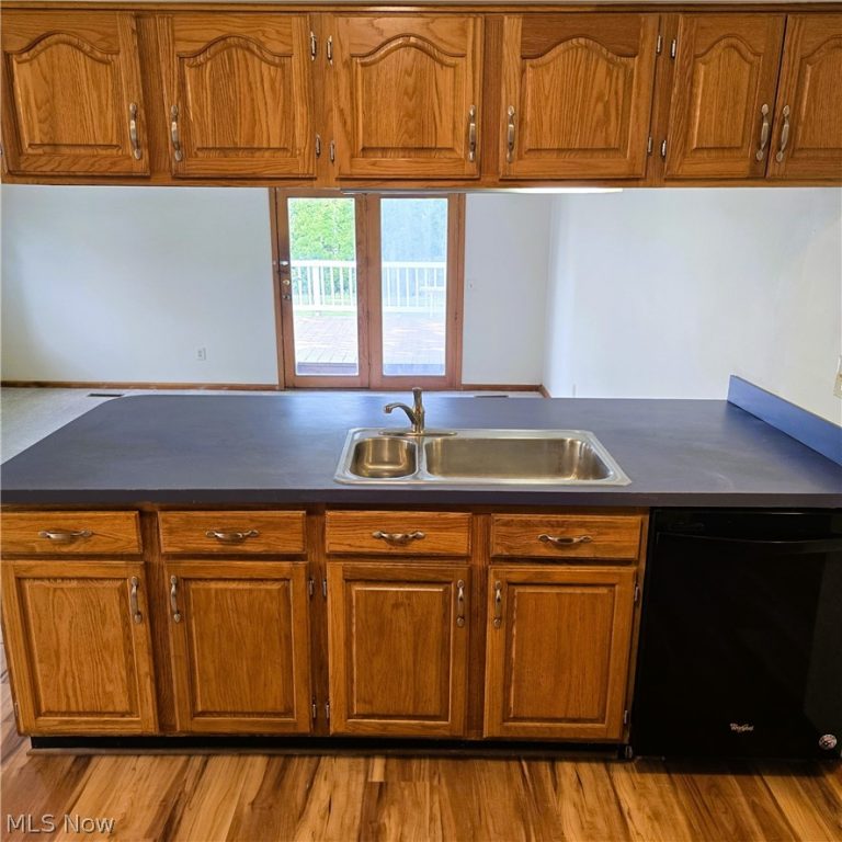 13968 Sprague Road, Middleburg Heights, OH - Photo 5