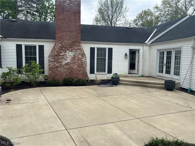 7050 Wilson Mills Road, Chesterland, OH - Photo 8