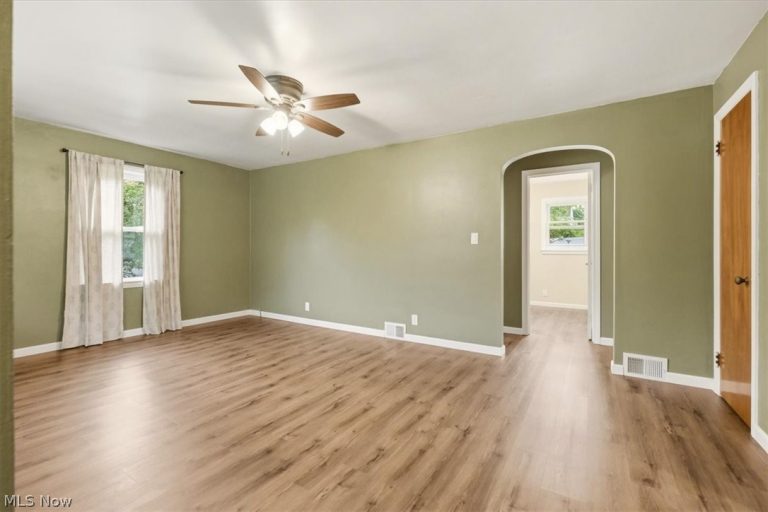 752 Ellis Avenue, Ashland, OH - Photo 2