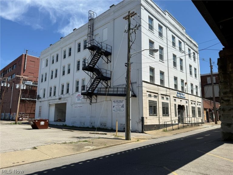 211 6th Street, Parkersburg, WV - Photo 4
