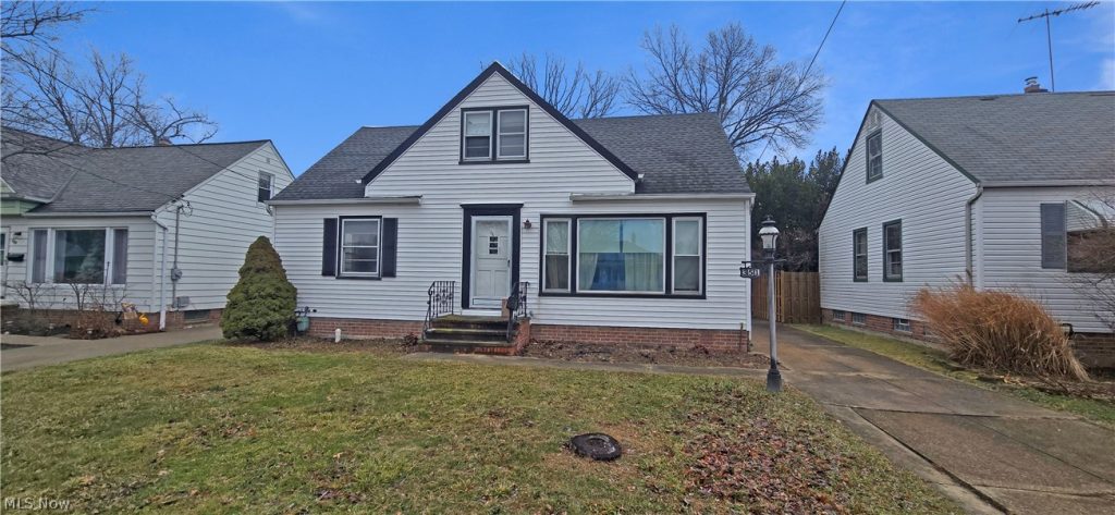 351 Clarmont Road, Willowick, OH