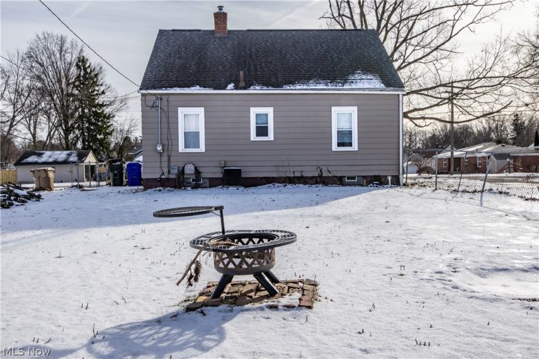 33 Pierce Avenue, Cuyahoga Falls, OH - Photo 6