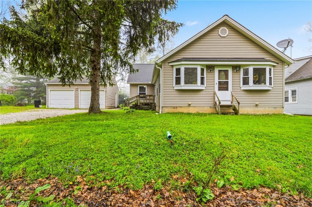 109 Cornelia Drive, Chardon, OH