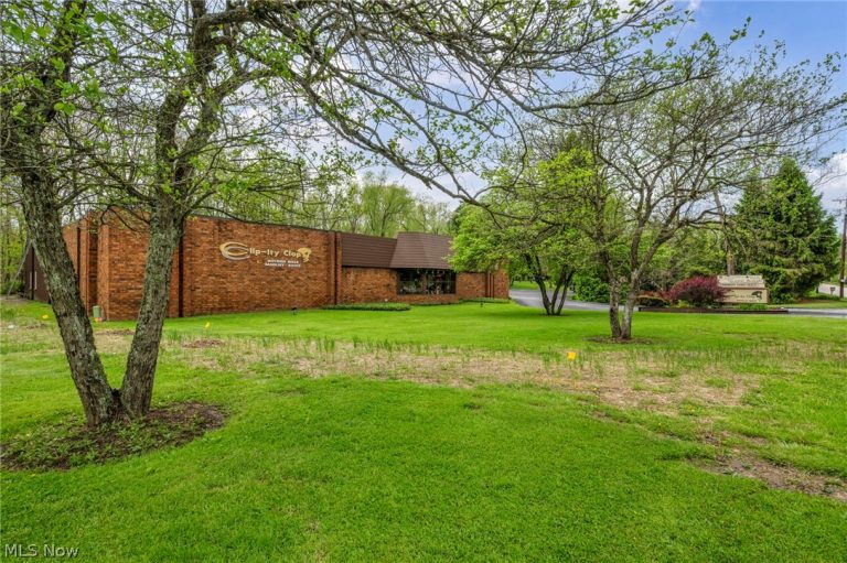12930 Chippewa Road, Brecksville, OH - Photo 4