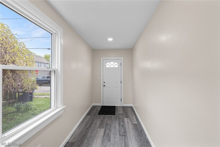 3229 52nd Street, Cleveland, OH - Photo 3