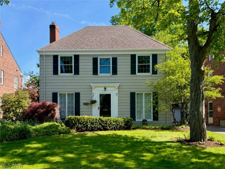 16830 Holbrook Road, Shaker Heights, OH, 44120