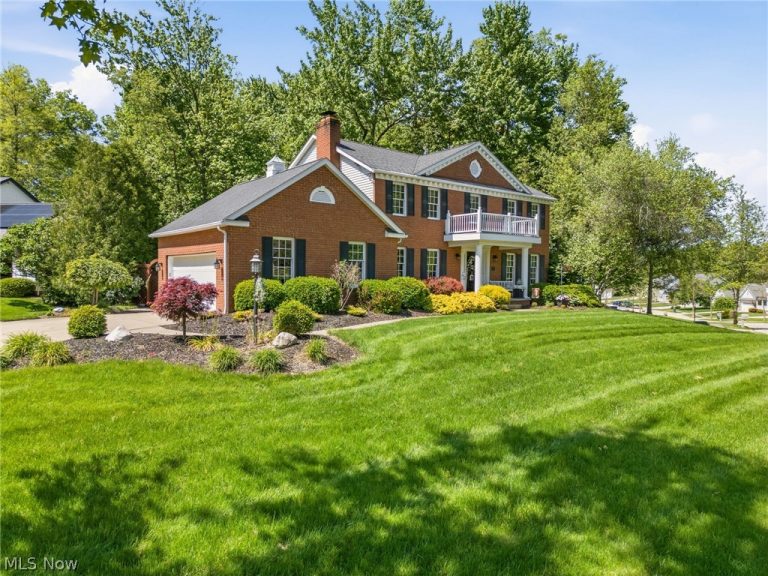 4756 Fox Run Drive, Stow, OH - Photo 3