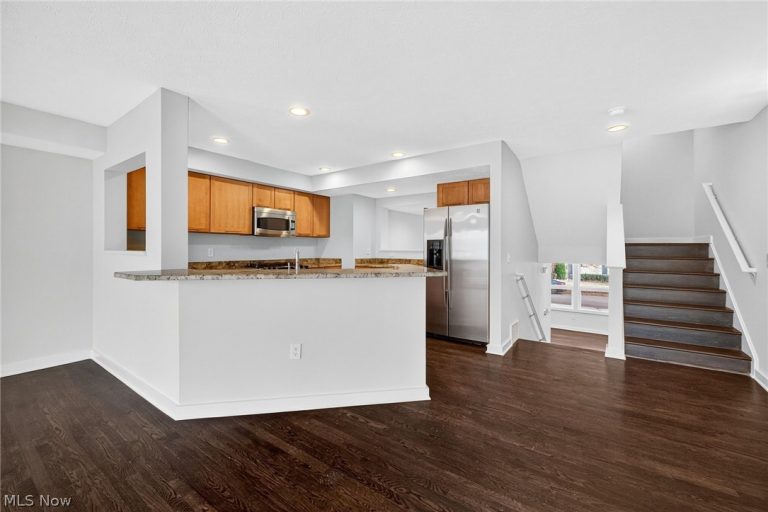 2282 5th Street, Cleveland, OH - Photo 8