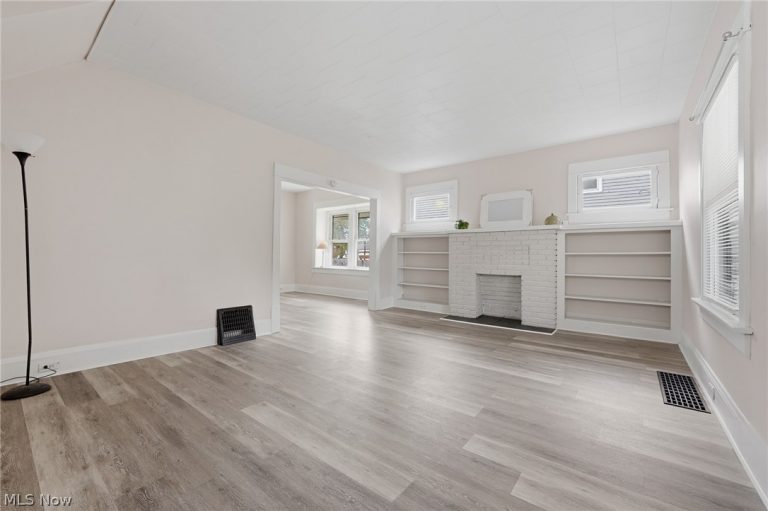 2310 17th Street, Akron, OH - Photo 8