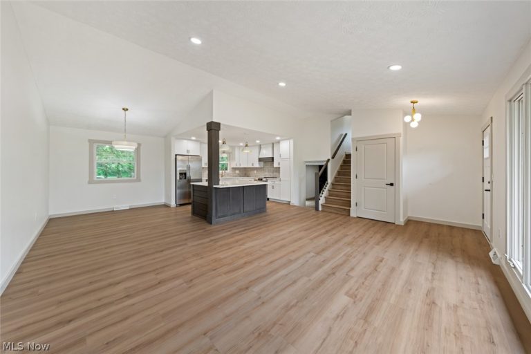 3494 Monterey Circle, Brunswick, OH - Photo 6