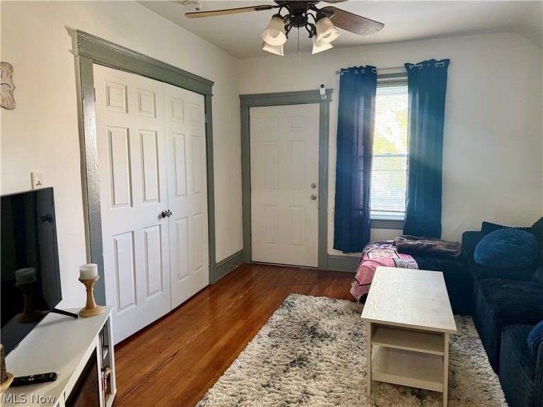 3318 48th Street, Cleveland, OH - Photo 5
