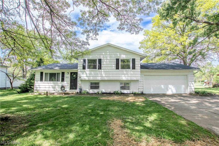 3811 Sunnyfield Drive, Copley, OH, 44321