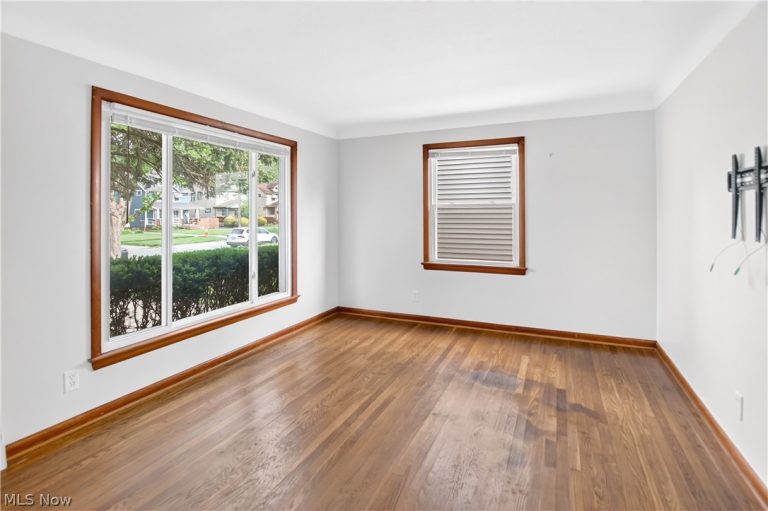4462 South Hills Drive, Cleveland, OH - Photo 4