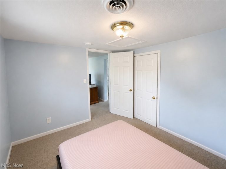 9622 Ravenna Road, Twinsburg, OH - Photo 8