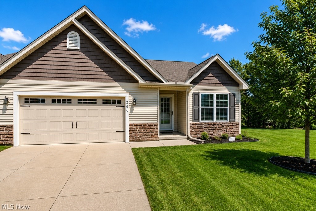 205 Nautical Way #43, Fairport Harbor, OH