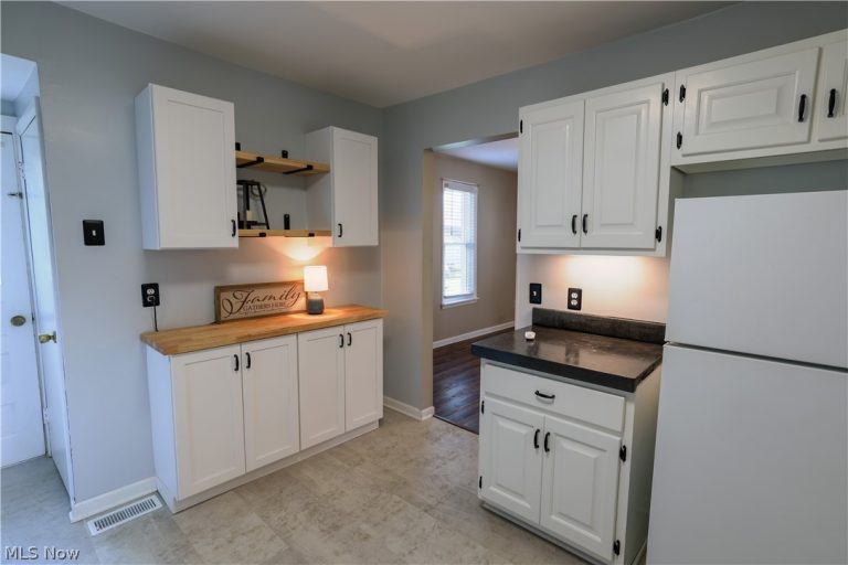 217 Bergey Street, Wadsworth, OH - Photo 6