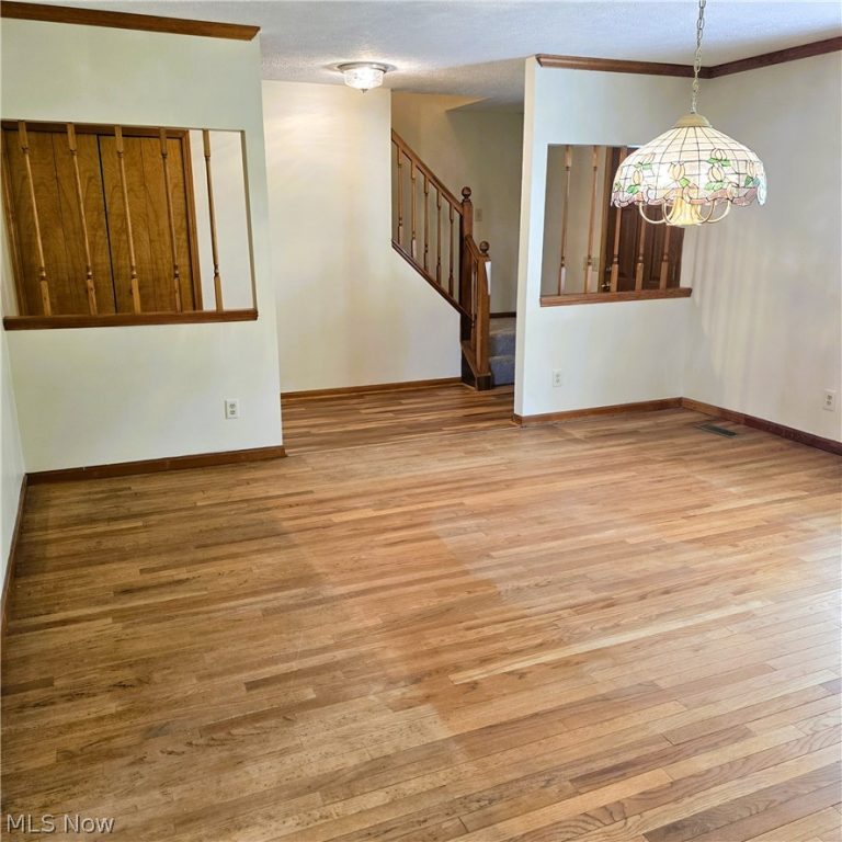 13968 Sprague Road, Middleburg Heights, OH - Photo 8