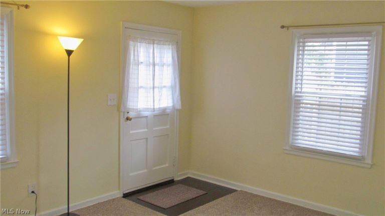 2346 26th Street, Cuyahoga Falls, OH - Photo 5