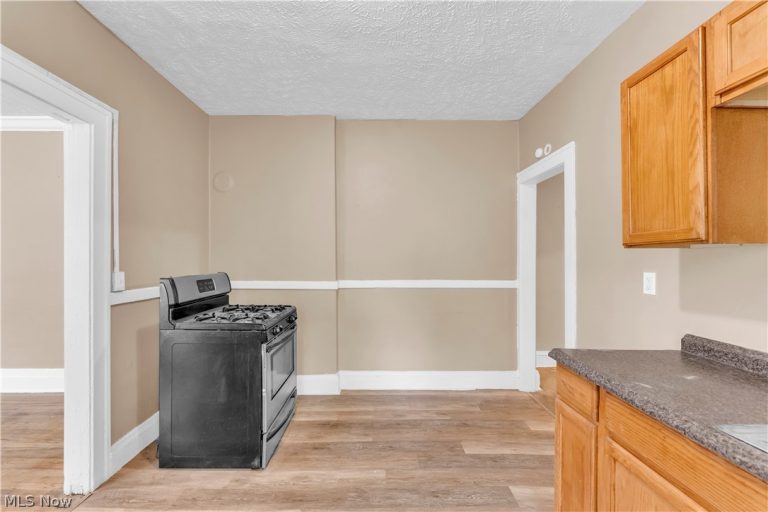 3301 143rd Street, Cleveland, OH - Photo 8