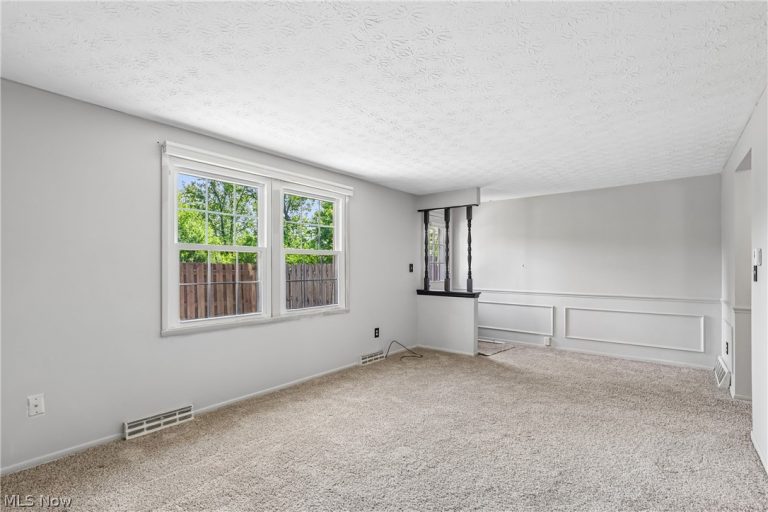 1860 Higby Drive #B, Stow, OH - Photo 8