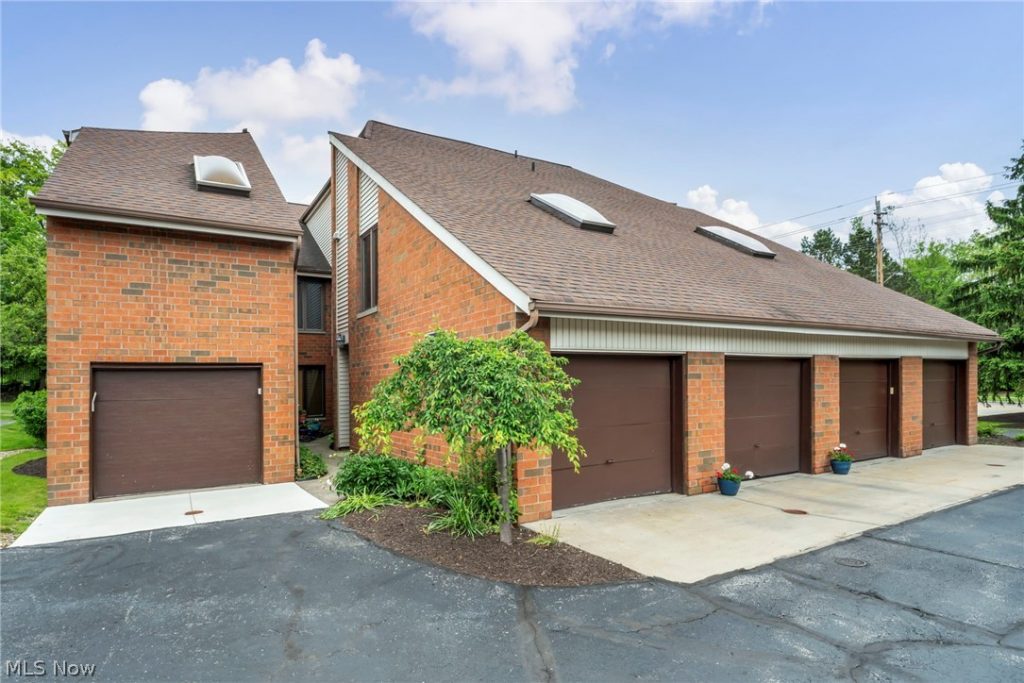 4705 Mayfield Road #B, South Euclid, OH