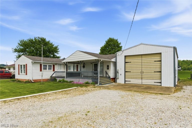 23215 County Road 621, Coshocton, OH - Photo 3