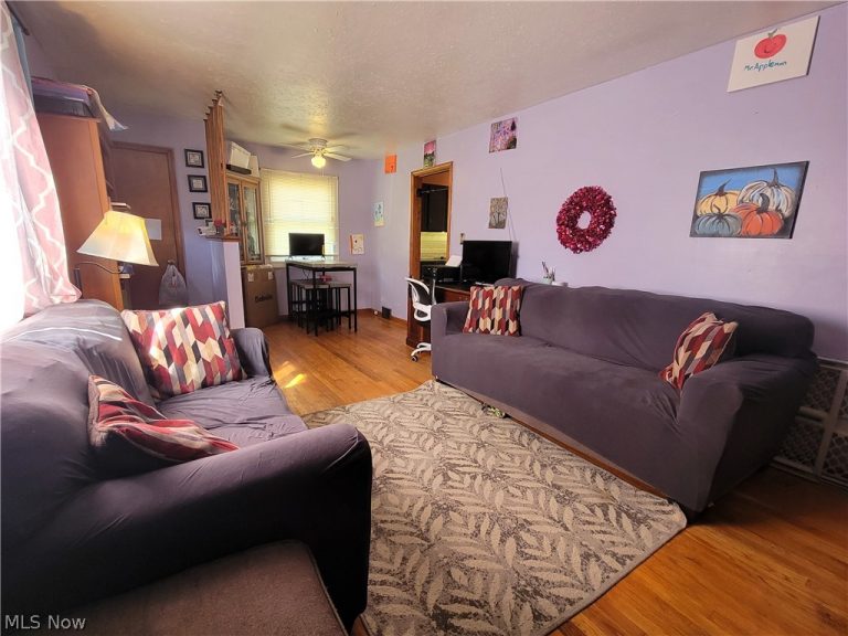 3246 Quentin Drive, Youngstown, OH - Photo 3