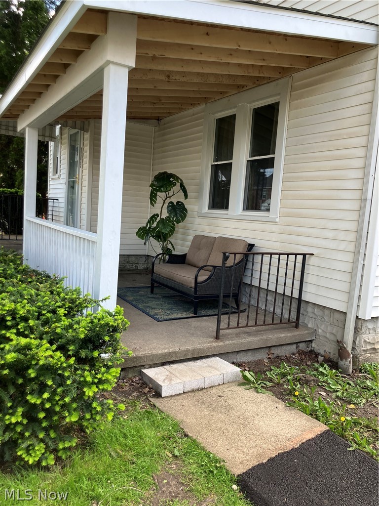 145 Vine Street, Columbiana, OH - Photo 4