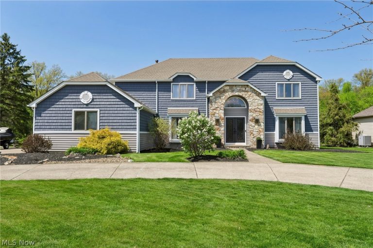 4420 Prestwick Crossing, Westlake, OH, 44145